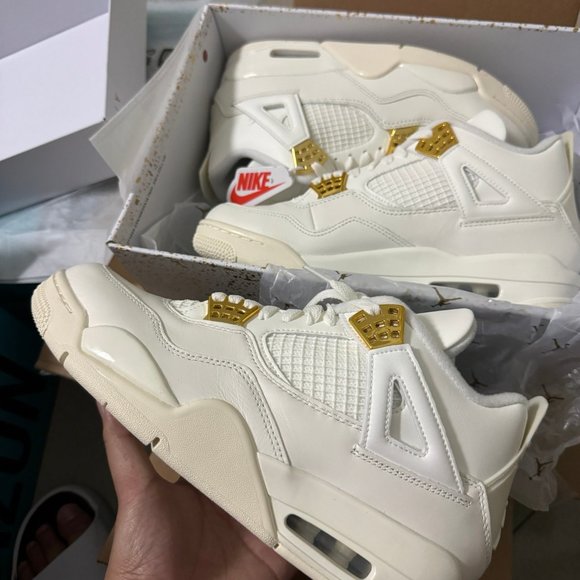 Nike Jordan 4 casual sneaker size 10 - Picture 6 of 6